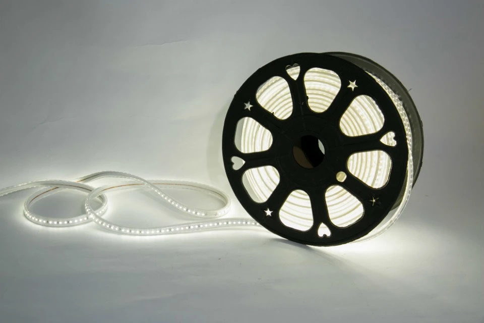 AC220V LED strips 2835 144 8w (1)